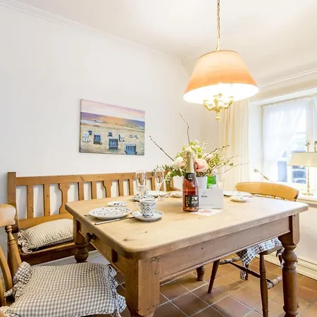 Friesenhaus Kaeptn Hahn Hausteil 1 Casa de Férias